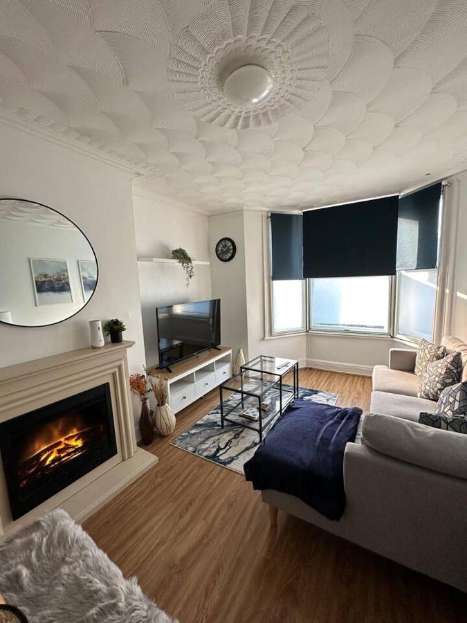 3 Bed Flat With Pool Table Apartment Cambridge  Luaran gambar